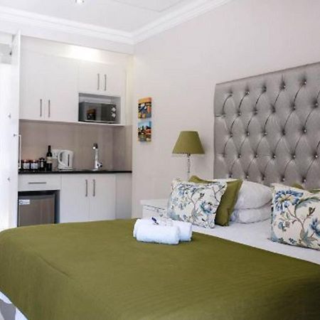 Hilltop Guesthouse Bellville Zewnętrze zdjęcie